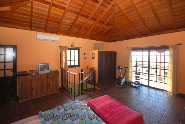 1. OG Schlafzimmer 1