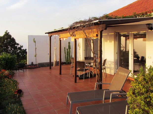 Westtarrsse mit Pergola fr den Sonnenuntergang