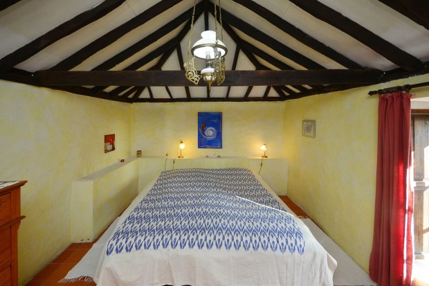 Schlafzimmer 1