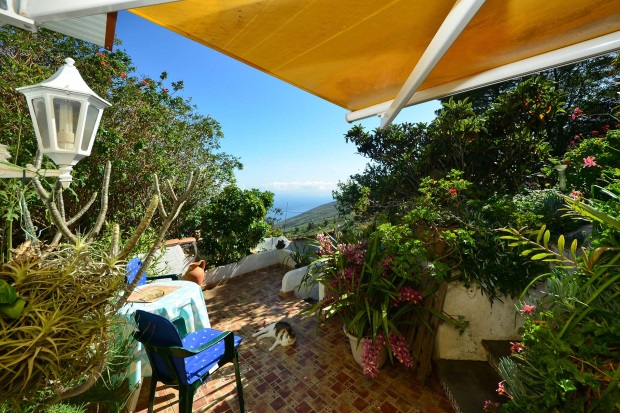 Terrasse mit Drei-Insel-Blick