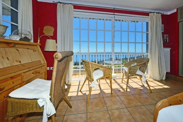 OG Master-Schlafzimmer mit Balkon