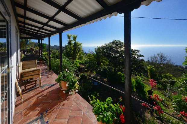 Westterrasse mit fantastischem Meerblick