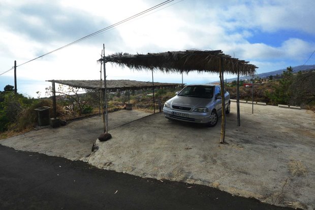 2 Carports mit Meerblick