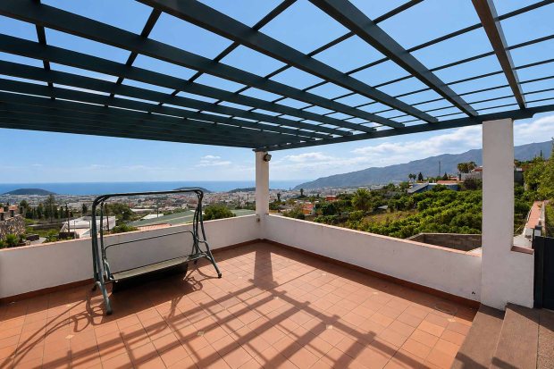 Ausguck mit fantastischem Meerblick und Pergola