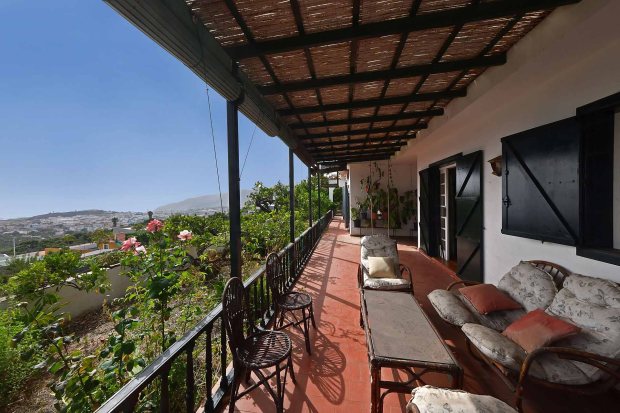 Gro�z�giger Balkon mit direktem Zugang aus fast allen Zimmern