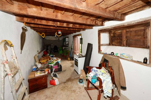 Halbuntergeschoss Neuerer Bau Lagerraum