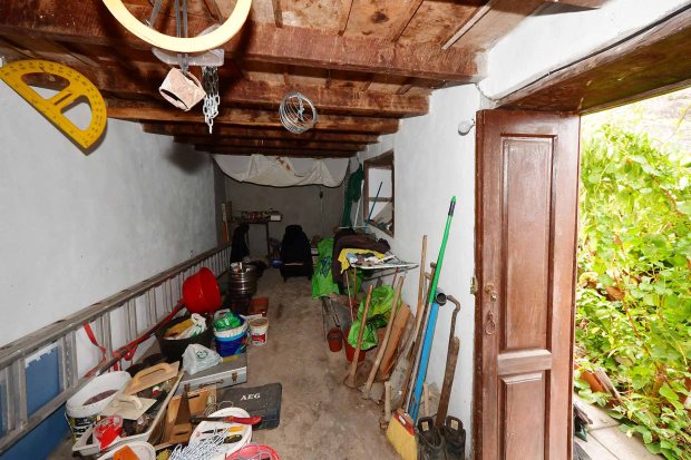 Halbuntergeschoss Neuerer Bau Lagerraum