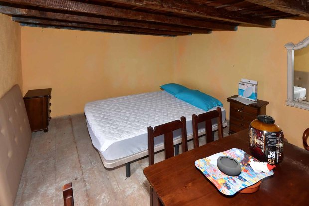 Halbuntergeschoss Neuerer Bau Schlafzimmer 4