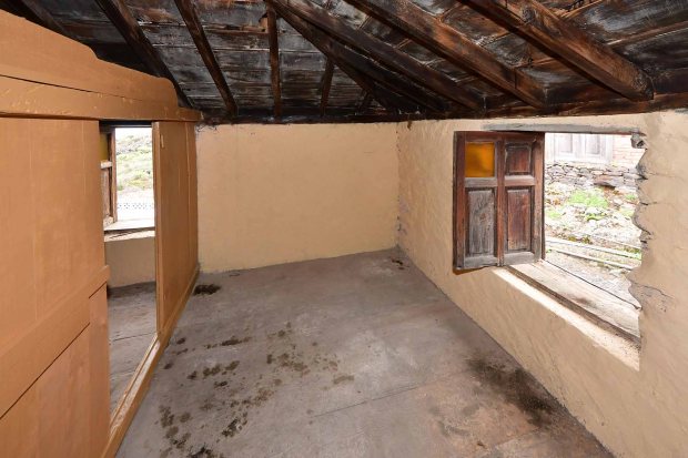 Halbobergeschoss Altbau Schlafzimmer 5