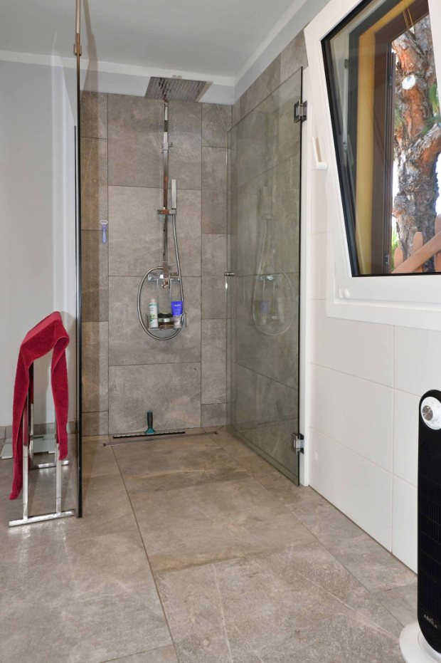 Badezimmer 2