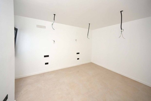 Schlafzimmer 1 mit Bad on suite oder Hauswirtschaftsraum