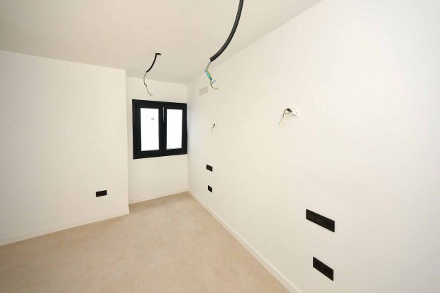 Schlafzimmer 1 mit Bad on suite oder Hauswirtschaftsraum