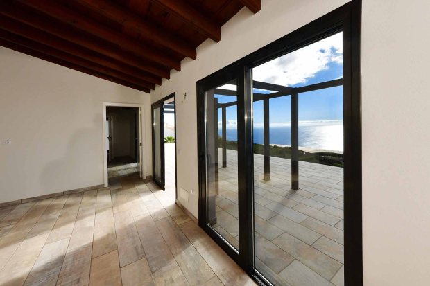 Wohnk�che mit fantastischem Meerblick