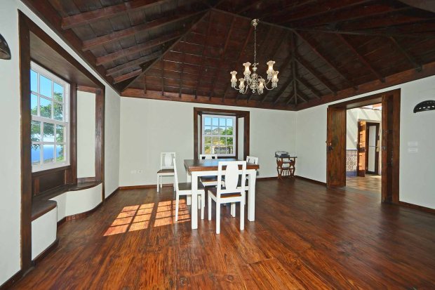 OG Wohnzimmer mit Meerblick