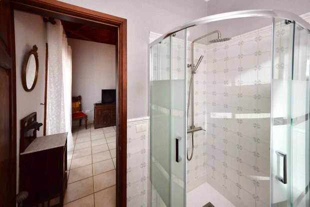OG Badezimmer 1, Schlafzimmer 1