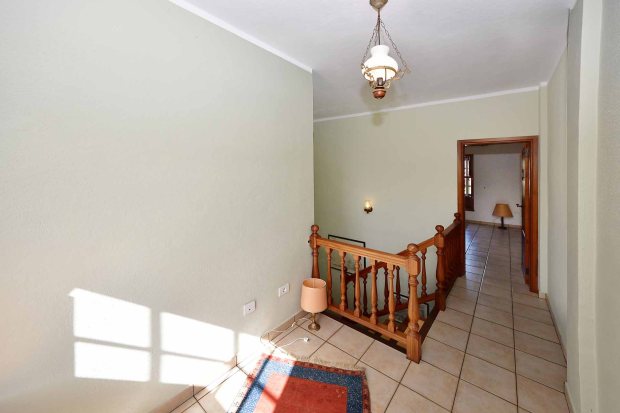 2. OG Treppenhaus Durchgang zum Schlafzimmer 3