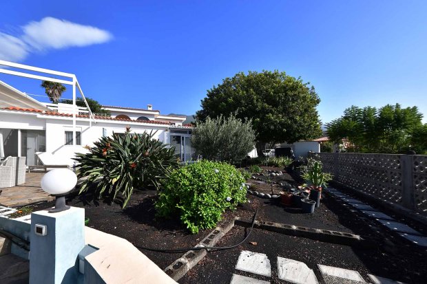 Aufwndig angelegter Gartenbereich