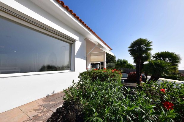 Aufwndig angelegter Gartenbereich