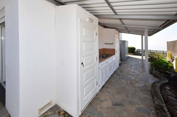 Aussenkche, Lagerraum und Hauswirtschaftsraum