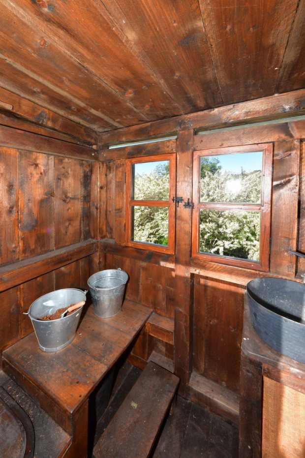 G�stehaus Externe Komposttoilette