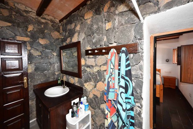 Unteres Wohnhaus, Badezimmer