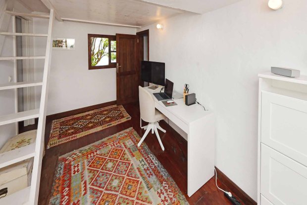 OG Arbeitszimmer, Treppe zum Alkoven