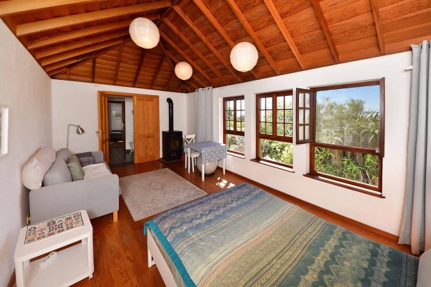 Haupthaus Wohn-Schlafzimmer