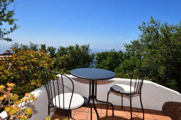 Haupthaus teil�berdachte Terrasse