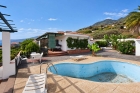 Sch�n angelegter Au�enbereich mit Pool (derzeit au�er Betrieb)