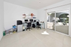 Arbeitstzimmer mit Zugang zur Sdterrasse