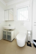 Badezimmer 2, wandhngendes WC