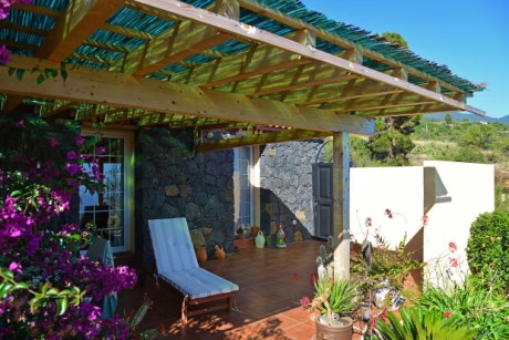 Überdachte Terrasse