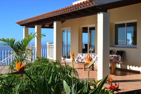 �berdachte S�dterrasse