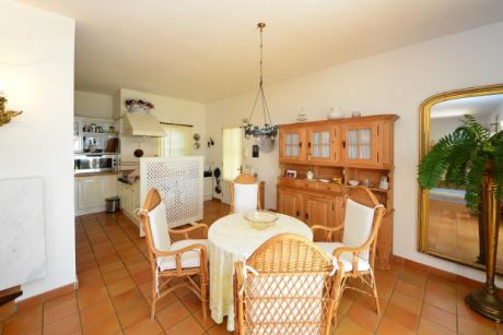 Wohnk�che mit Essbereich, Haupthaus