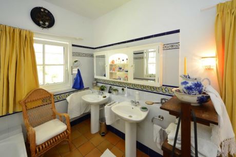 Master Bad Haupthaus