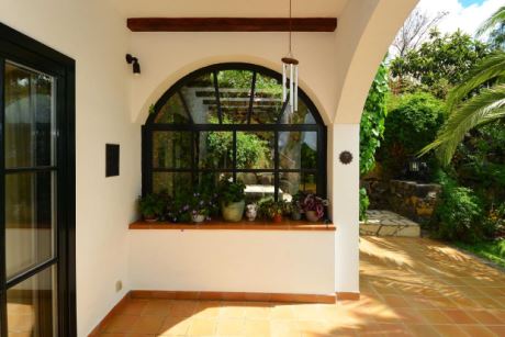 �berdachte Terrasse Haupthaus