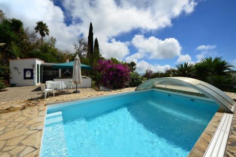 Salzwasser-Pool mit Abdeckung