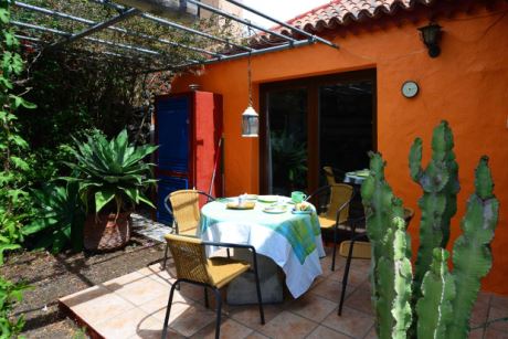 Frühstücksterrasse für die Morgensonne