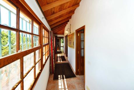 Flur mit Panoramablick