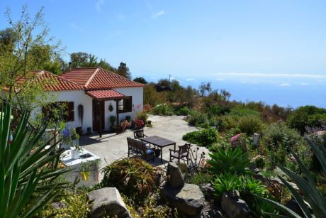 Haupthaus mit Aussenk�che