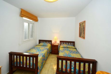 Schlafzimmer 2