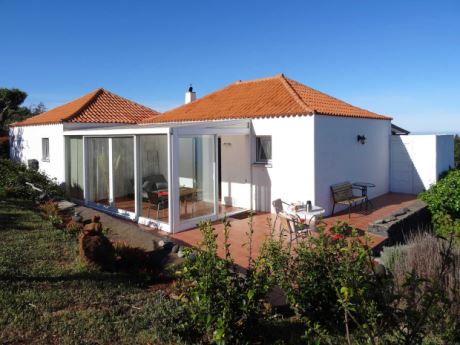 Fr�hst�cksterrasse und Ost-Wintergarten