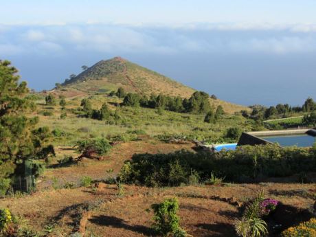 Meerblick, Wassertank und Pool vorhanden