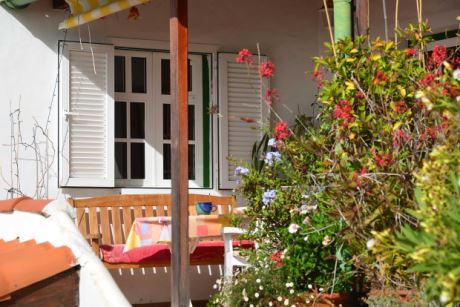 berdachte Terrasse Haupthaus