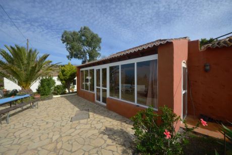Terrasse und Wintergarten Apartment 1