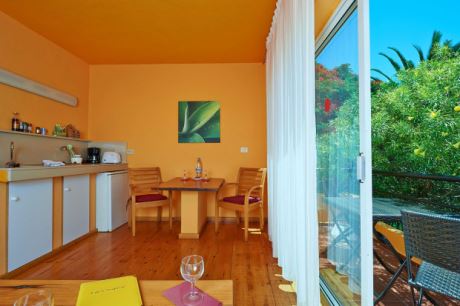 Haus 1, App. 5, Studio/Balkon