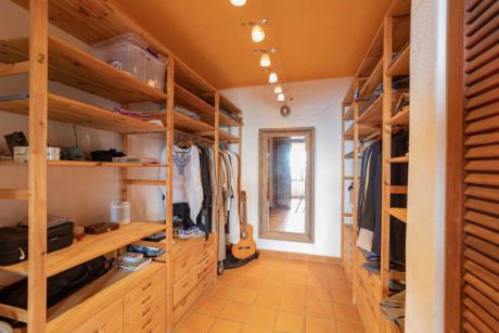 OG Apratment 2 Ankleide