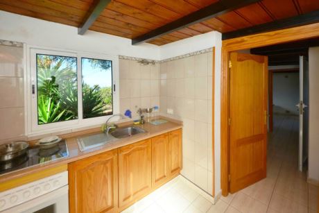 G�stehaus 1, Essk�che