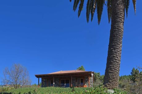 G�stheaus von Westen