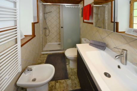 G�stehaus Badezimmer